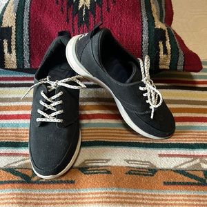 Reef Canvas Women’s Shoes
